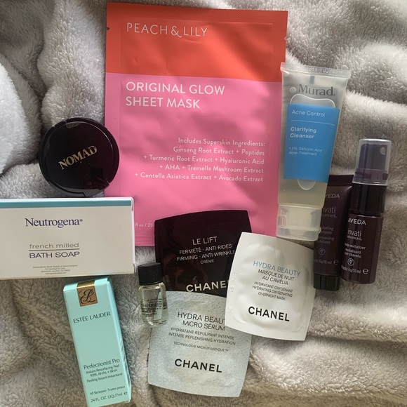 CHANEL Other - •FREE GIFT •11 piece LUX skincare bundle